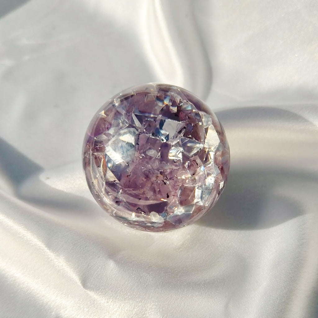 Aura Amethyst in Resin B (Medium)