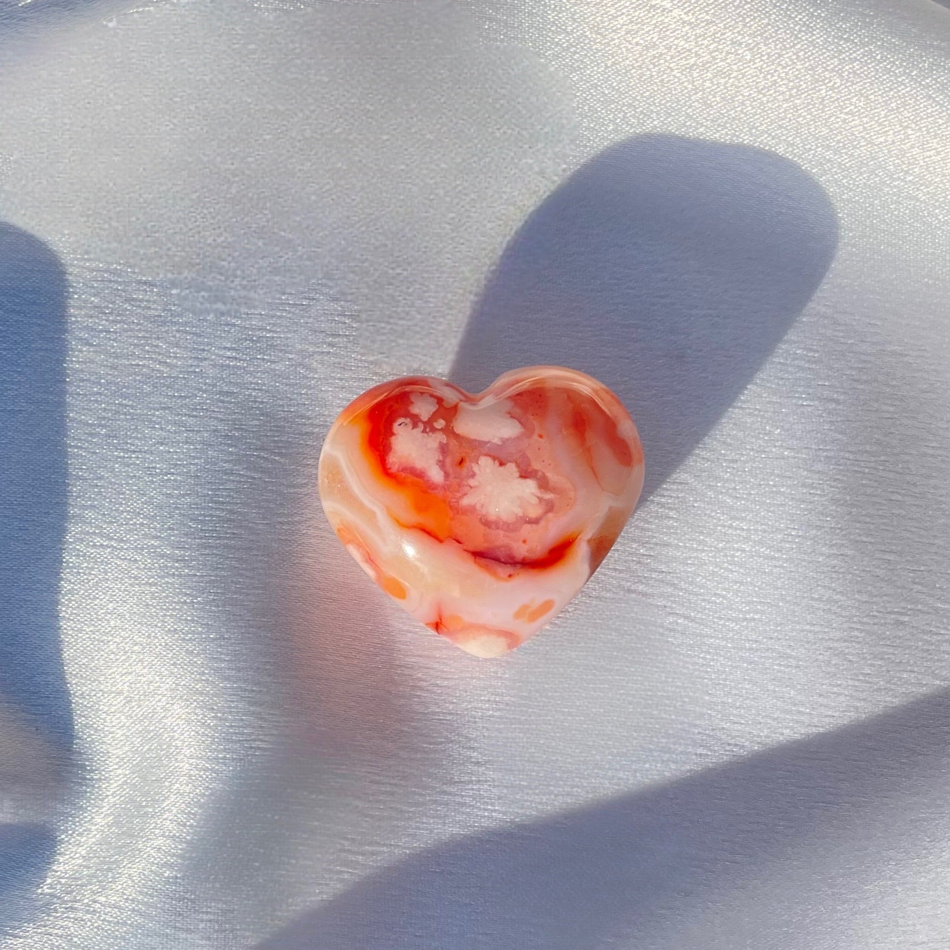 Carnelian Flower Agate Heart M (Small)